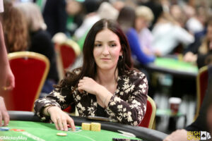 Peggy Crawford Bags Huge Stack as 28 Advance from Mini Irish Open Day 1H