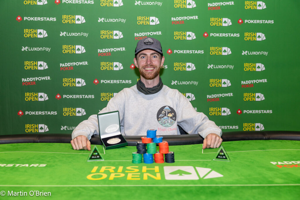 Colin Fox scores biggest cash with APAT Championship win